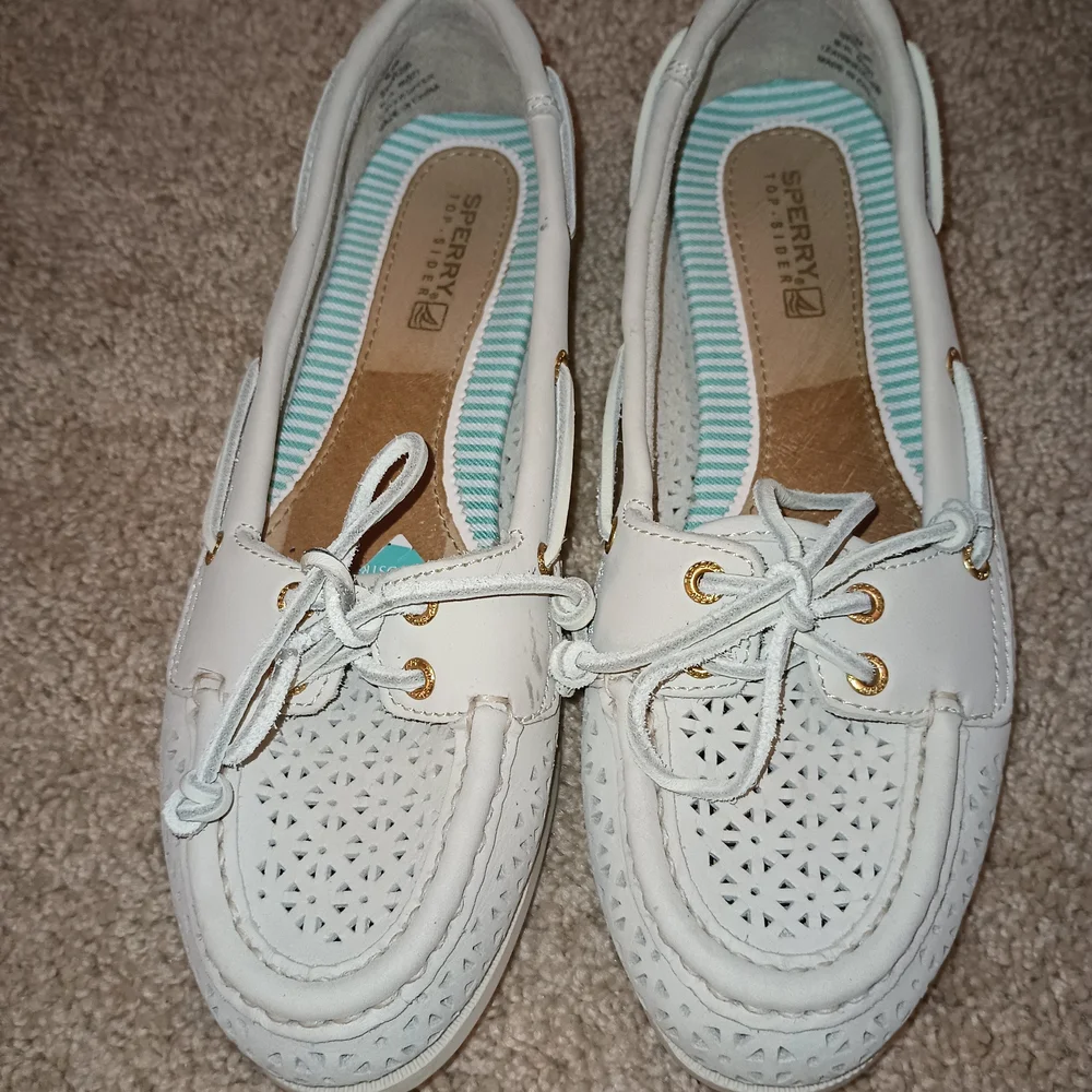Sperry Leather‎ Cutout Loafers 6.5 M